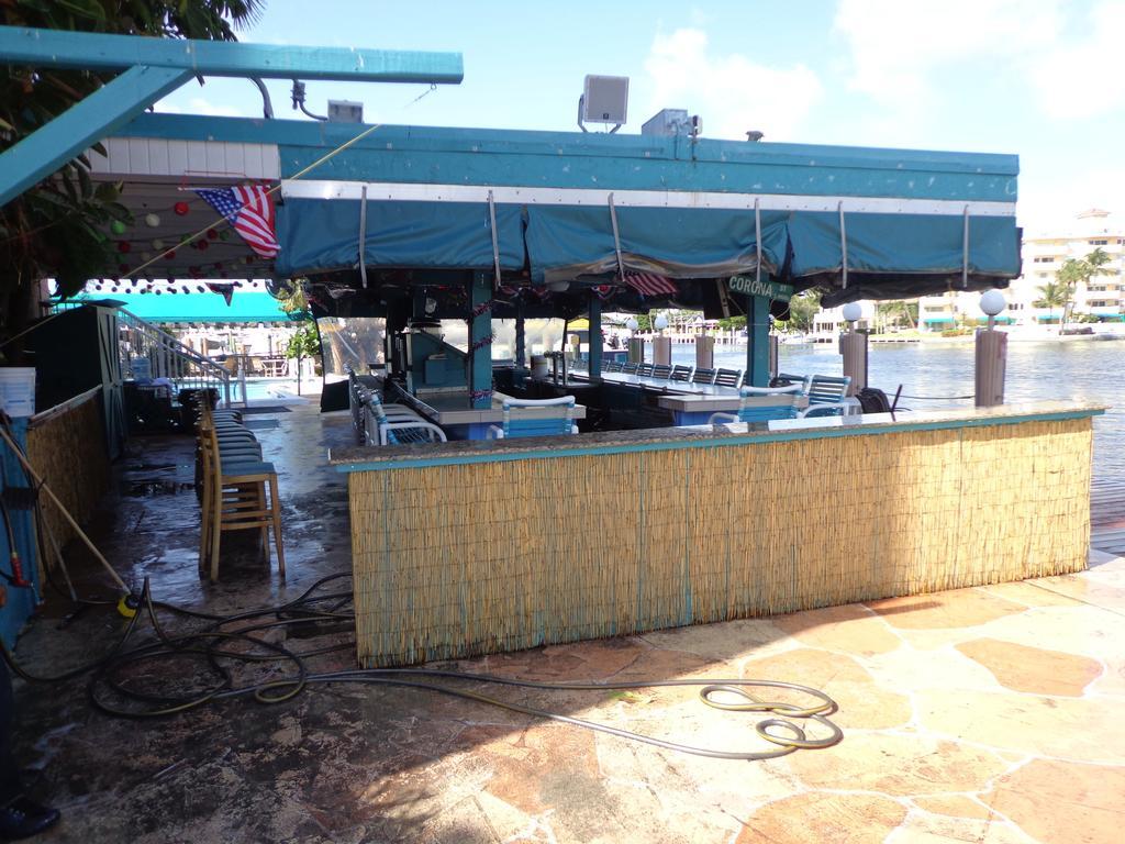 Sands Harbor Resort And Marina Pompano Beach Exterior photo