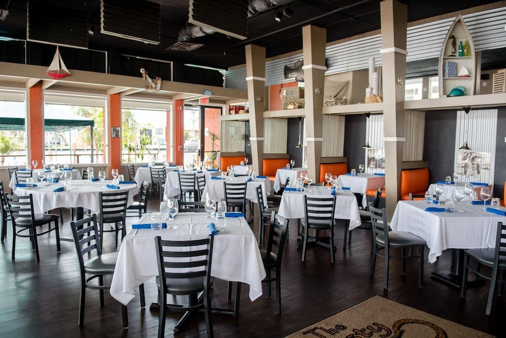 Sands Harbor Resort And Marina Pompano Beach Exterior photo