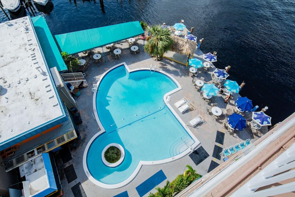 Sands Harbor Resort And Marina Pompano Beach Exterior photo