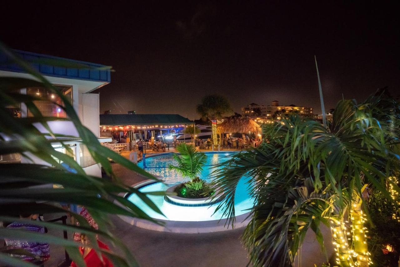 Sands Harbor Resort And Marina Pompano Beach Exterior photo